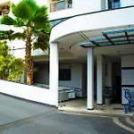 Flat Crystal Place